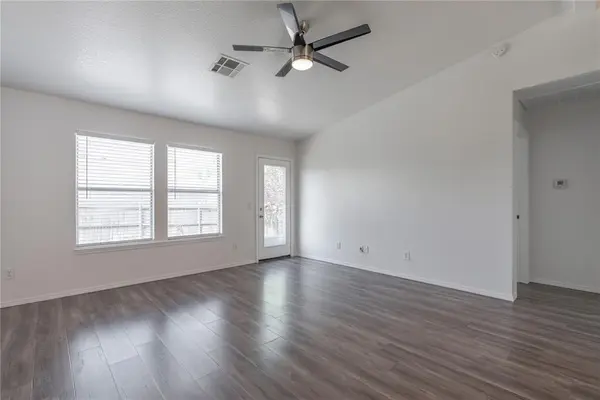 2404 Hunting Horse TRL, Norman, OK 73071