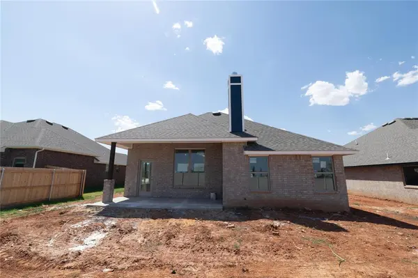 15400 Bedford RD, Edmond, OK 73013