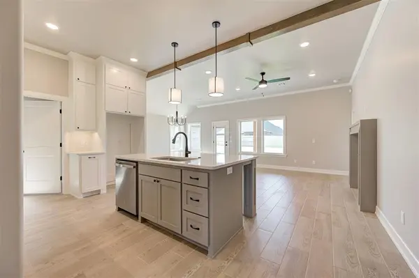 4800 Sand Lily LN, Edmond, OK 73034