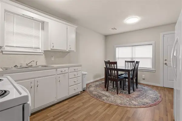 214 S Locust ST, Pauls Valley, OK 73075