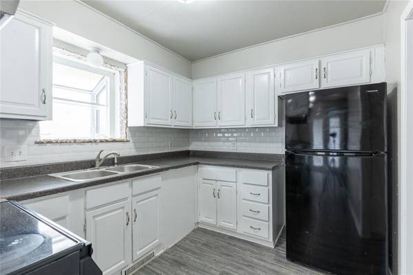 6817 Lancer LN, Oklahoma City, OK 73132