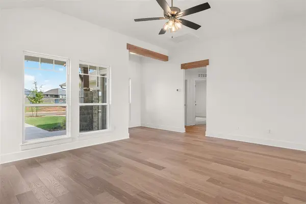 3711 Eureka DR, Norman, OK 73069