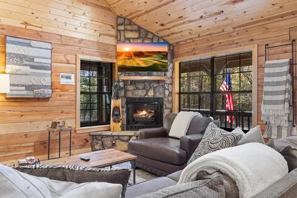 32 Fireside Land, Broken Bow, OK 74728