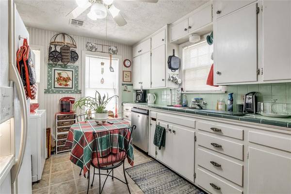 3836 NW 16th ST, Oklahoma City, OK 73107