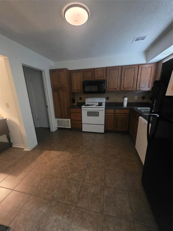 2716 SW 85th ST, Oklahoma City, OK 73159
