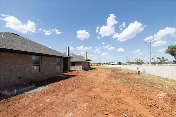 15404 Bedford RD, Edmond, OK 73013