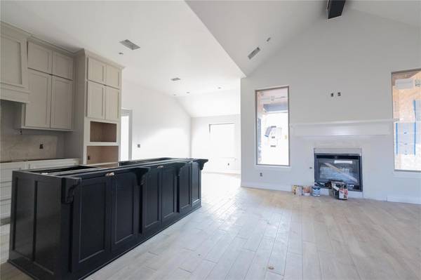 16105 Thistle TER, Edmond, OK 73013