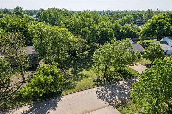 2409 Weatherford DR, Norman, OK 73071