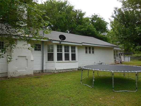 601 S 3rd ST, Davis, OK 73030