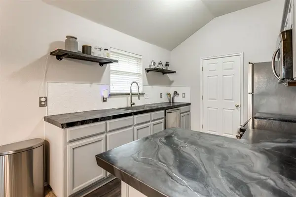 4101 Madison AVE, Moore, OK 73160