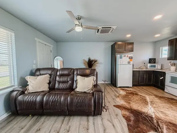 3521 Quail Run ST, Hinton, OK 73047