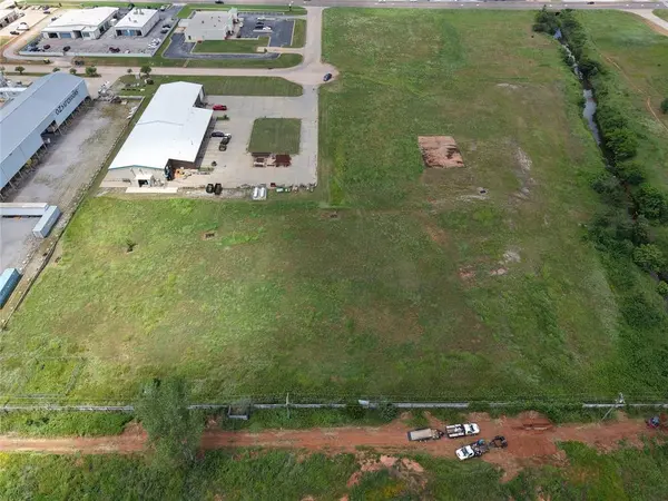 3250 SE 30th ST, Del City, OK 73115
