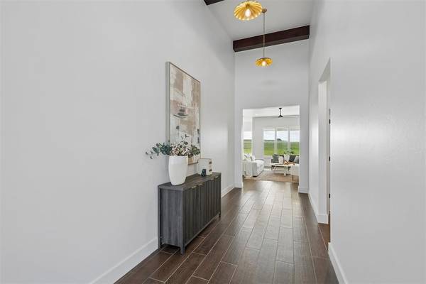 6900 Lake View CT, Cashion, OK 73016