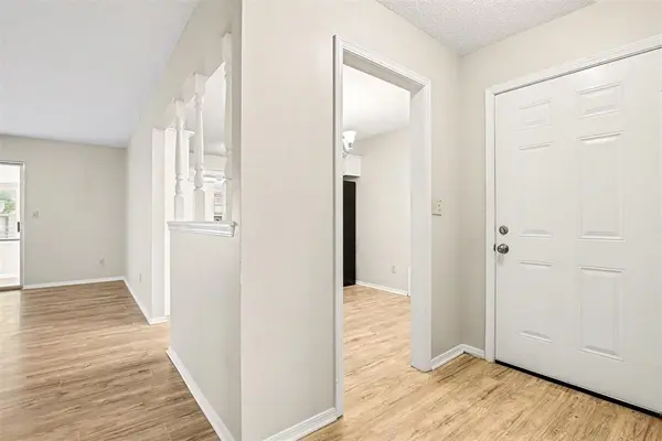 812 Rolling Meadows BLVD, Oklahoma City, OK 73110