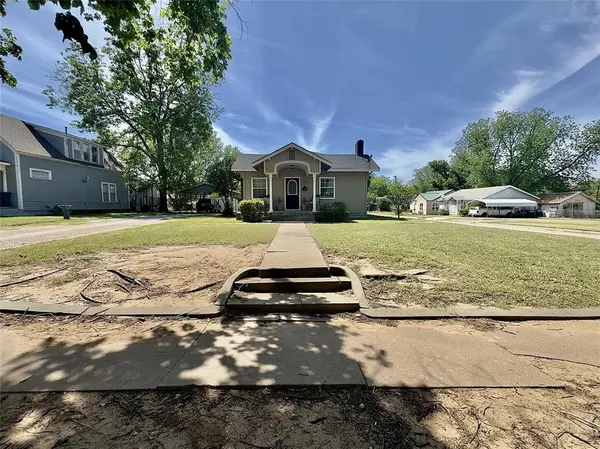 513 N Okla AVE, Mangum, OK 73554