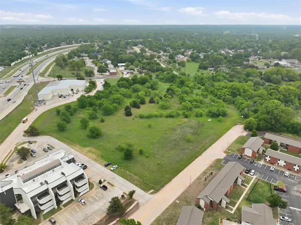 1 SW Van Buren ST, Norman, OK 73072