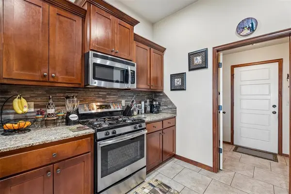 10917 SW 30th TER, Yukon, OK 73099
