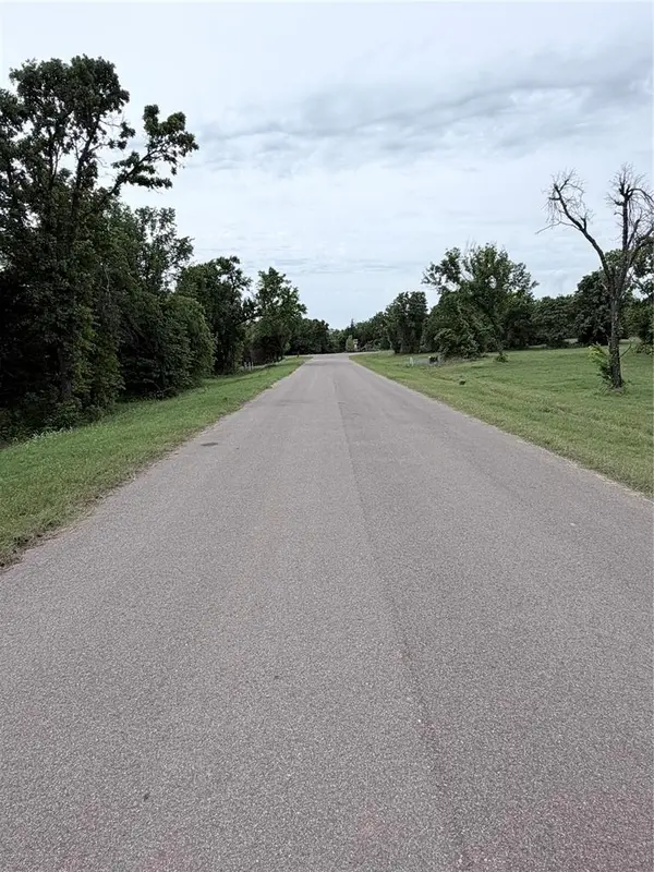 8351 Autumn Blaze, Blanchard, OK 73010
