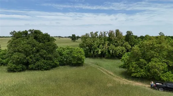 N Broadway RD #9, Guthrie, OK 73044