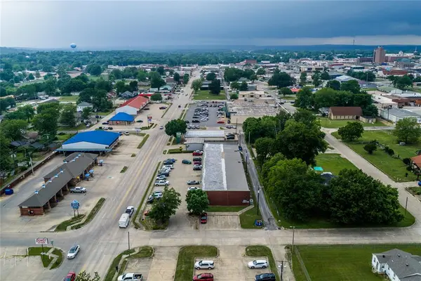 711 E Wyandotte AVE, Mcalester, OK 74501