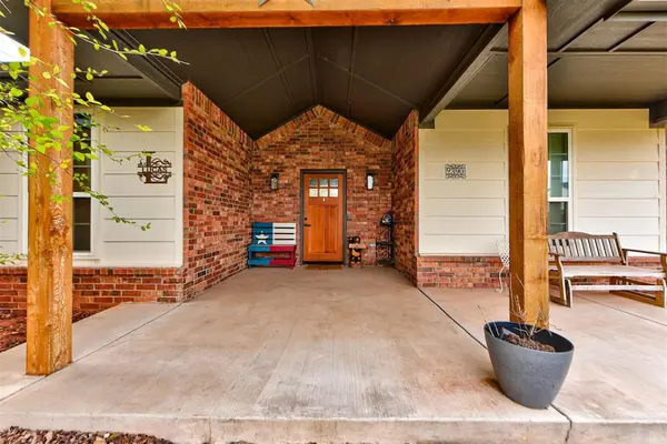 2390 County Road 1262, Blanchard, OK 73010