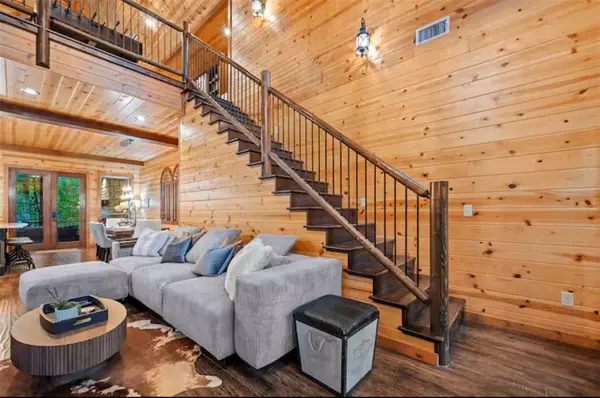 57 N Mayflower CIR, Broken Bow, OK 74728