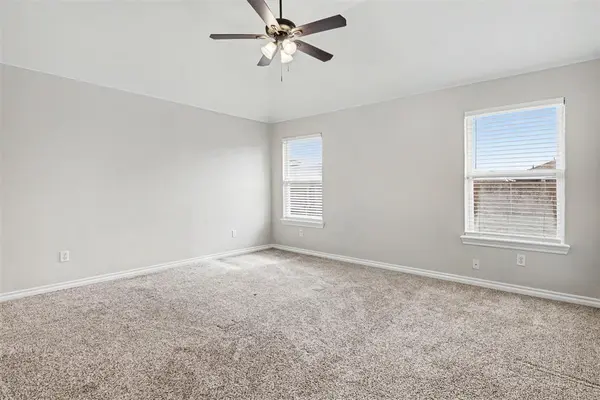 8012 John Robert DR, Oklahoma City, OK 73135