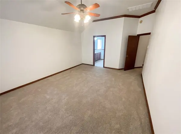 13808 S Robinson AVE, Oklahoma City, OK 73170