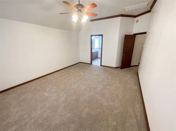 13808 S Robinson AVE, Oklahoma City, OK 73170