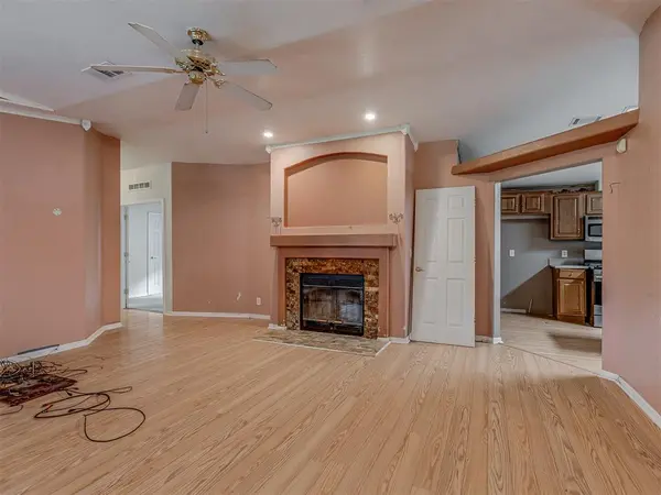11714 Elora CIR, Blanchard, OK 73010