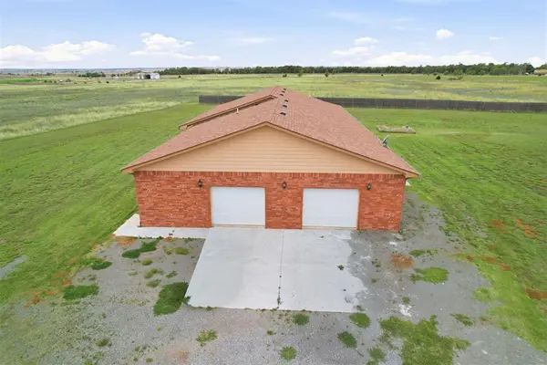 18784 E 1130 RD, Sayre, OK 73662