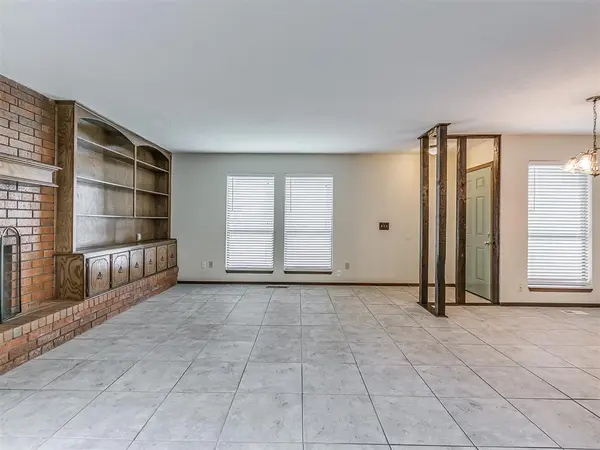 6101 NW Gaelic Glen DR, Oklahoma City, OK 73142