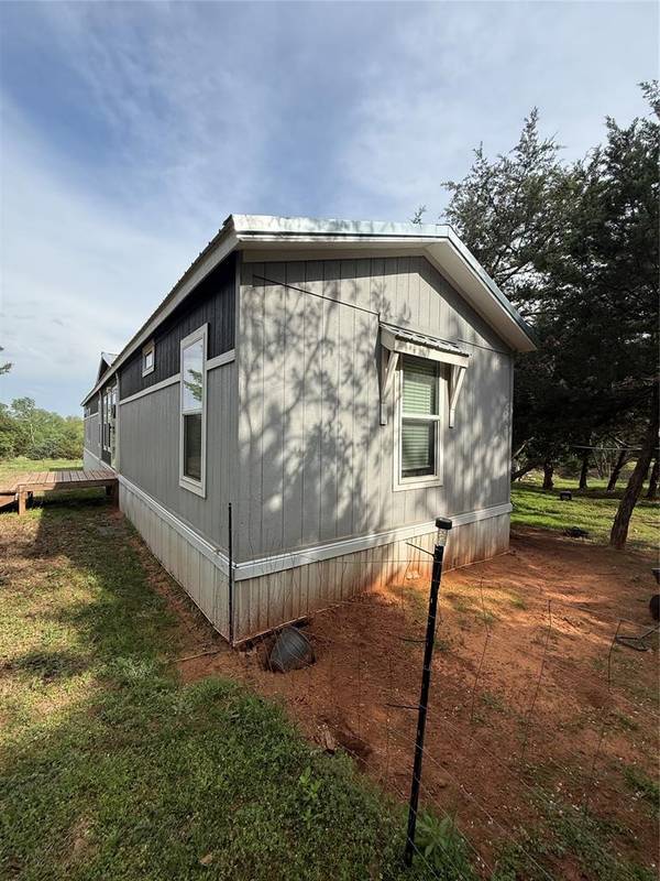 332331 E May RD, Wellston, OK 74881