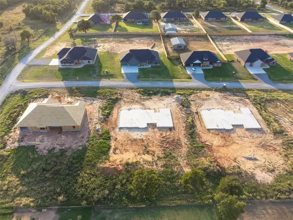 29183 Apache DR, Mcloud, OK 74851