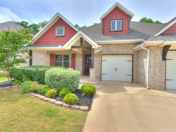516 Side Track RD, Yukon, OK 73099