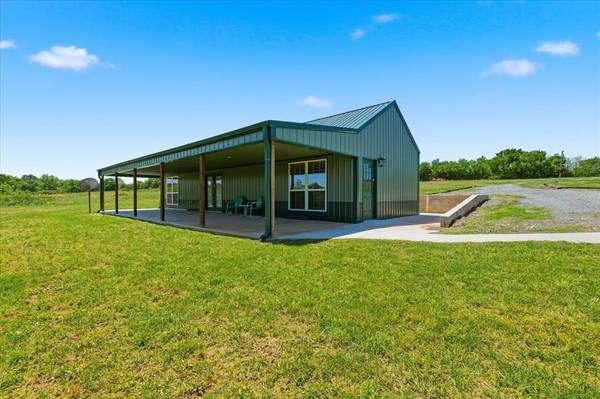 10616 SE County Road 3560, Byng, OK 74820