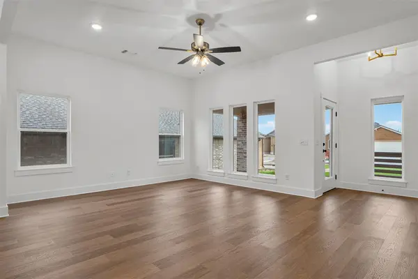 8809 Spruce ST, Edmond, OK 73003