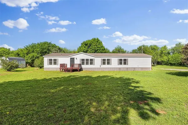 201 Burntwood DR, Tuttle, OK 73089