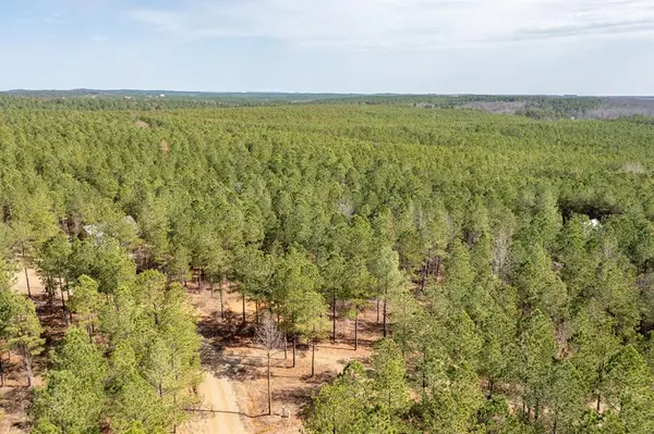 224 Cedar Hills TRL, Broken Bow, OK 74728