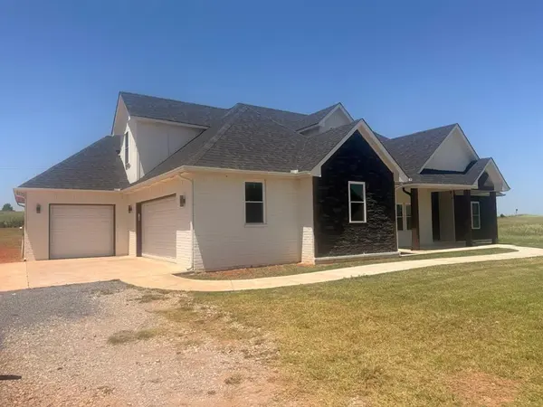 4351 N Whitetail DR, Guthrie, OK 73044