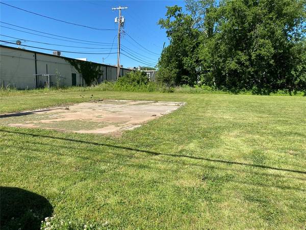 N Market & 32nd ST, Shawnee, OK 74804