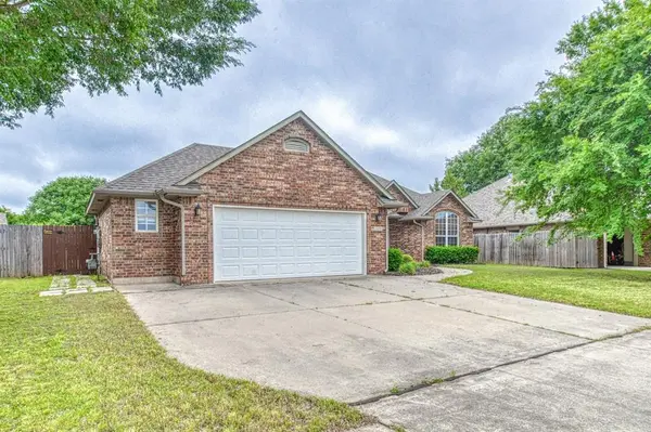 2340 Chadwick DR, Norman, OK 73071