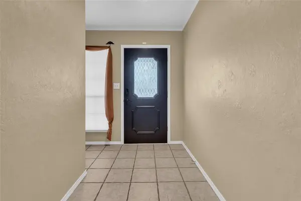 2400 Woodleaf CT, Ardmore, OK 73401