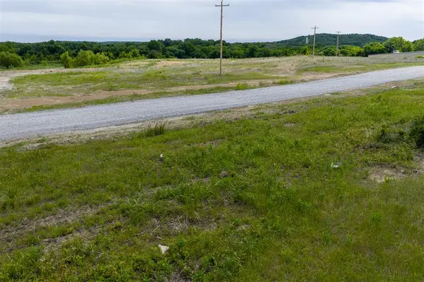 W Hwy 75 HWY, Henryetta, OK 74437