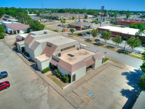 2425 Wilcox DR, Norman, OK 73069