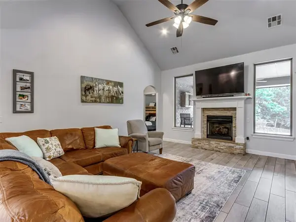 501 Arrowhead DR, Tuttle, OK 73089