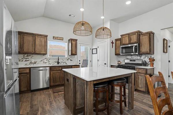 620 Caladium ST, Yukon, OK 73099