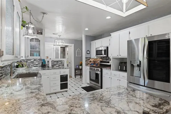 32 S Quail DR, Ninnekah, OK 73067