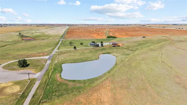 12010 N 2260 RD, Cordell, OK 73632
