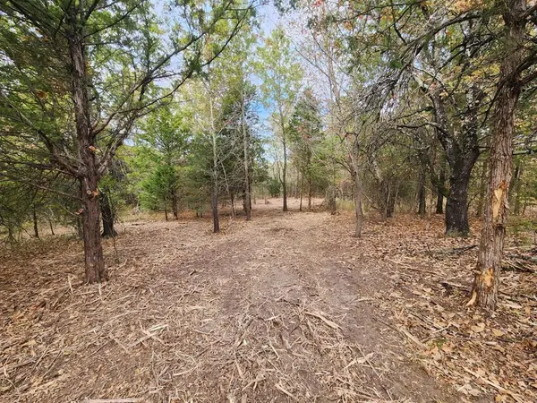 E 1160 RD, Checotah, OK 74426
